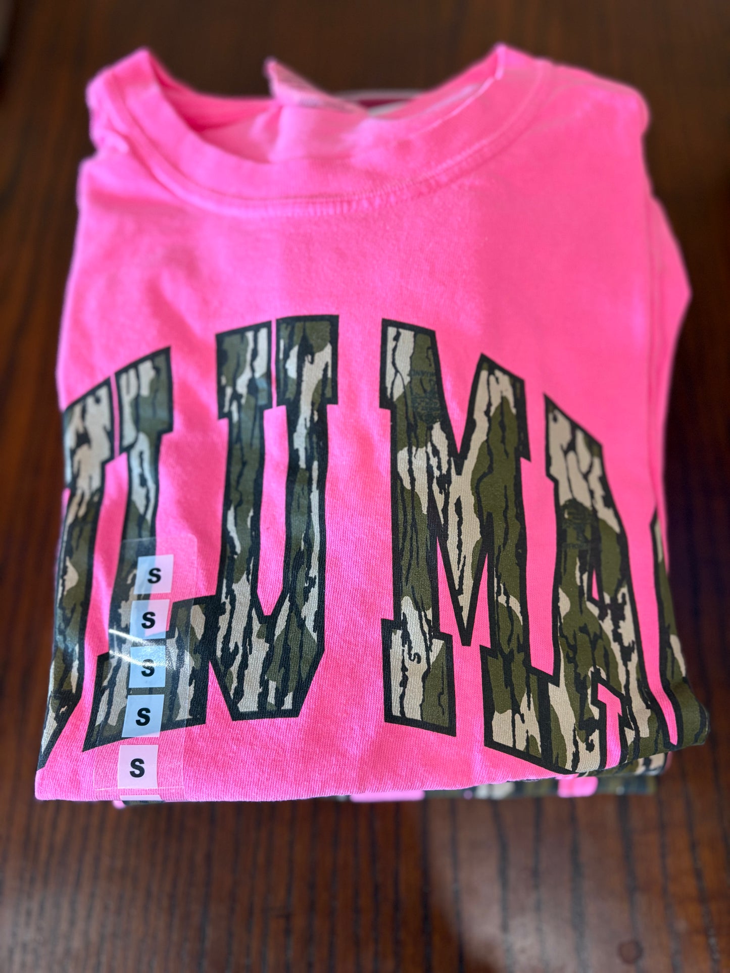 LULU MAC Neon Pink CC Camo Tee